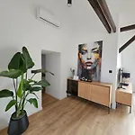 Apartment Swan
